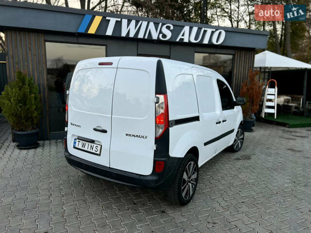 Білий Рено Кєнгу, об'ємом двигуна 1.5 л та пробігом 240 тис. км за 7200 $, фото 17 на Automoto.ua