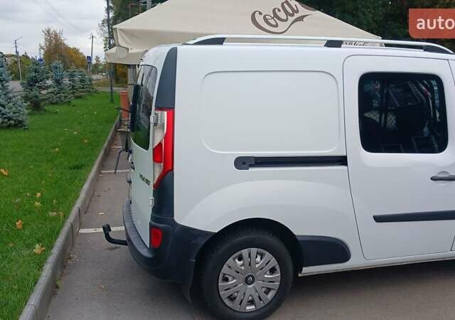 Рено Кєнгу 2015 у Броварах на Automoto.ua Білий Рено Кєнгу, об'ємом двигуна 1.46 л та пробігом 225 тис. км за 8500 $, фото 5 на Automoto.ua