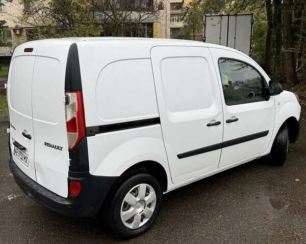 Рено Кєнгу 2015 у Кривому Розі на Automoto.ua Білий Рено Кєнгу, об'ємом двигуна 1.5 л та пробігом 139 тис. км за 6200 $, фото 4 на Automoto.ua