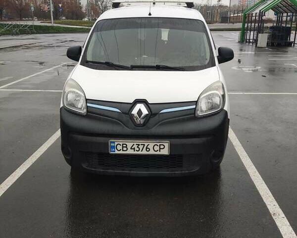 Белый Рено Кенгу, объемом двигателя 0 л и пробегом 99 тыс. км за 4500 $, фото 1 на Automoto.ua