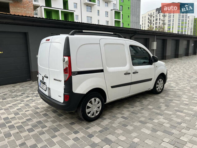 Белый Рено Кенгу, объемом двигателя 1.46 л и пробегом 277 тыс. км за 6450 $, фото 4 на Automoto.ua