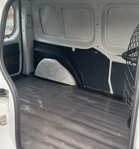 Рено Кєнгу 2015 у Броварах на Automoto.ua Білий Рено Кєнгу, об'ємом двигуна 1.46 л та пробігом 225 тис. км за 8500 $, фото 12 на Automoto.ua