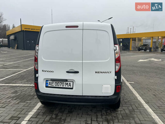 Белый Рено Кенгу, объемом двигателя 1.5 л и пробегом 188 тыс. км за 8000 $, фото 3 на Automoto.ua