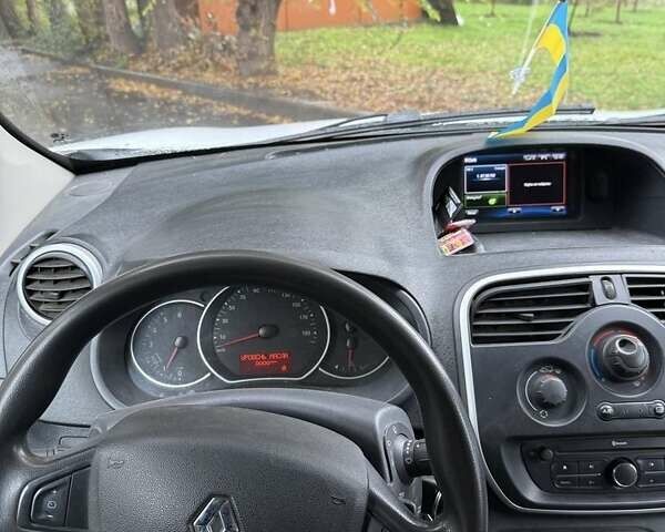 Рено Кєнгу 2015 у Кривому Розі на Automoto.ua Білий Рено Кєнгу, об'ємом двигуна 1.5 л та пробігом 139 тис. км за 6200 $, фото 6 на Automoto.ua