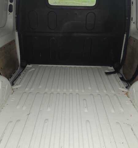 Белый Рено Кенгу, объемом двигателя 1.46 л и пробегом 236 тыс. км за 6500 $, фото 14 на Automoto.ua