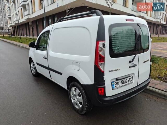 Белый Рено Кенгу, объемом двигателя 1.46 л и пробегом 201 тыс. км за 8000 $, фото 8 на Automoto.ua
