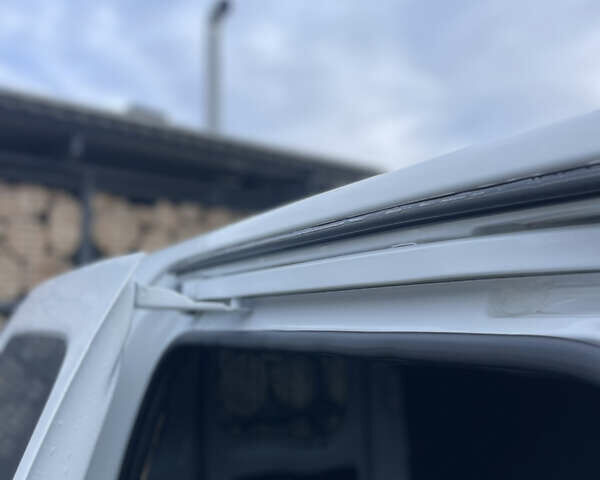 Белый Рено Кенгу, объемом двигателя 1.46 л и пробегом 161 тыс. км за 8200 $, фото 21 на Automoto.ua