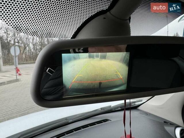 Белый Рено Кенгу, объемом двигателя 1.5 л и пробегом 205 тыс. км за 9600 $, фото 17 на Automoto.ua