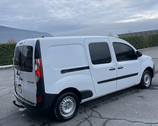 Белый Рено Кенгу, объемом двигателя 1.46 л и пробегом 161 тыс. км за 8200 $, фото 5 на Automoto.ua