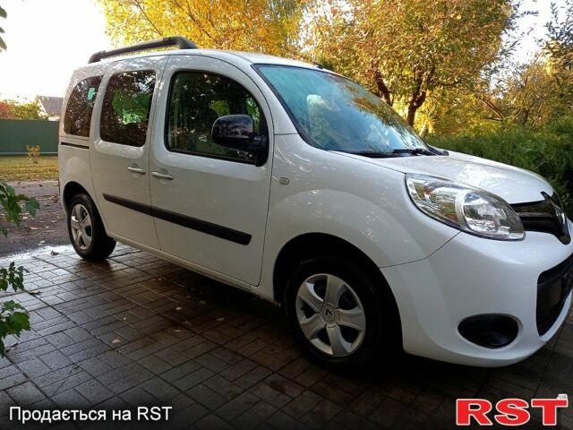 Білий Рено Кєнгу, об'ємом двигуна 1.5 л та пробігом 260 тис. км за 11550 $, фото 6 на Automoto.ua