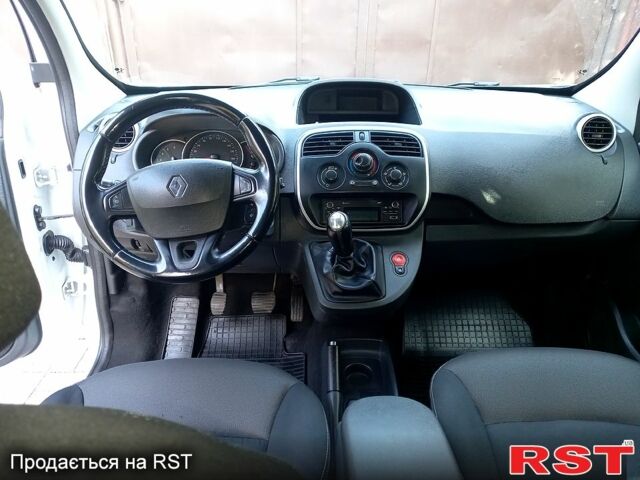 Білий Рено Кєнгу, об'ємом двигуна 1.5 л та пробігом 260 тис. км за 11550 $, фото 10 на Automoto.ua