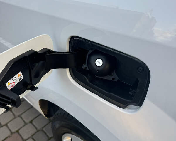 Білий Рено Кєнгу, об'ємом двигуна 0 л та пробігом 51 тис. км за 9800 $, фото 6 на Automoto.ua