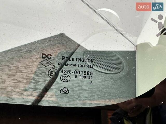 Белый Рено Кенгу, объемом двигателя 0 л и пробегом 25 тыс. км за 12400 $, фото 23 на Automoto.ua