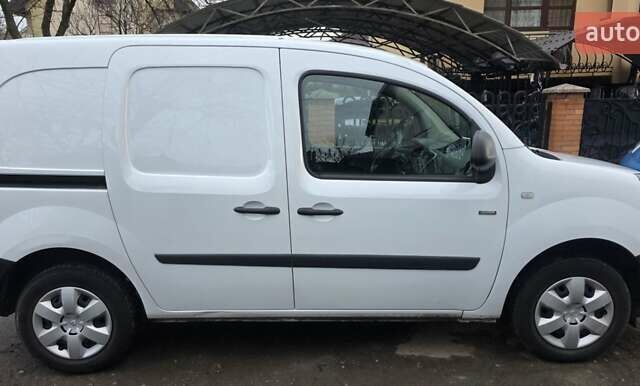 Белый Рено Кенгу, объемом двигателя 0 л и пробегом 50 тыс. км за 10200 $, фото 4 на Automoto.ua