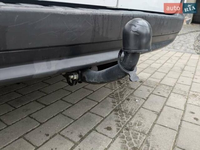 Белый Рено Кенгу, объемом двигателя 0 л и пробегом 52 тыс. км за 8750 $, фото 21 на Automoto.ua