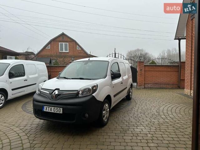 Белый Рено Кенгу, объемом двигателя 0 л и пробегом 25 тыс. км за 12400 $, фото 3 на Automoto.ua