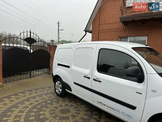 Белый Рено Кенгу, объемом двигателя 0 л и пробегом 25 тыс. км за 12400 $, фото 18 на Automoto.ua