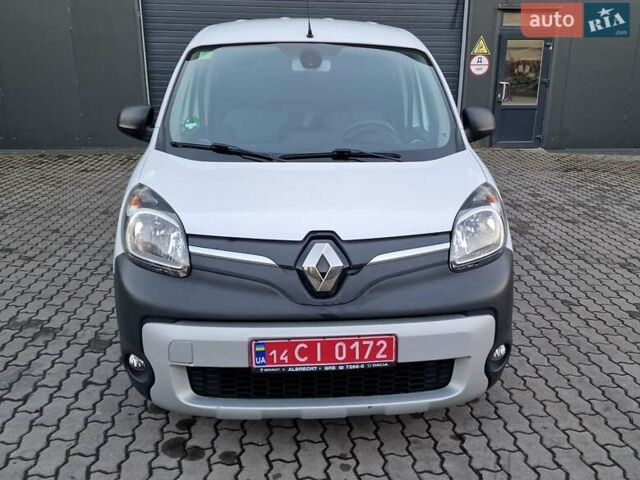 Белый Рено Кенгу, объемом двигателя 0 л и пробегом 92 тыс. км за 9600 $, фото 8 на Automoto.ua