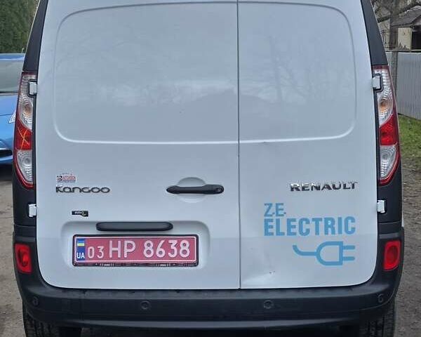 Белый Рено Кенгу, объемом двигателя 0 л и пробегом 50 тыс. км за 10200 $, фото 8 на Automoto.ua