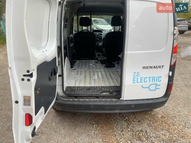 Белый Рено Кенгу, объемом двигателя 0 л и пробегом 74 тыс. км за 8500 $, фото 1 на Automoto.ua