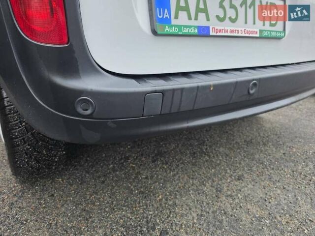 Білий Рено Кєнгу, об'ємом двигуна 0 л та пробігом 57 тис. км за 12400 $, фото 10 на Automoto.ua