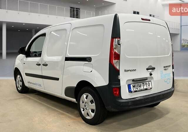 Белый Рено Кенгу, объемом двигателя 0 л и пробегом 27 тыс. км за 13100 $, фото 29 на Automoto.ua