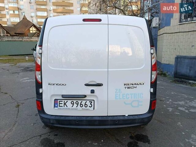 Белый Рено Кенгу, объемом двигателя 0 л и пробегом 27 тыс. км за 13100 $, фото 11 на Automoto.ua