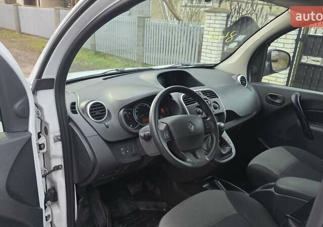 Белый Рено Кенгу, объемом двигателя 0 л и пробегом 50 тыс. км за 10200 $, фото 10 на Automoto.ua