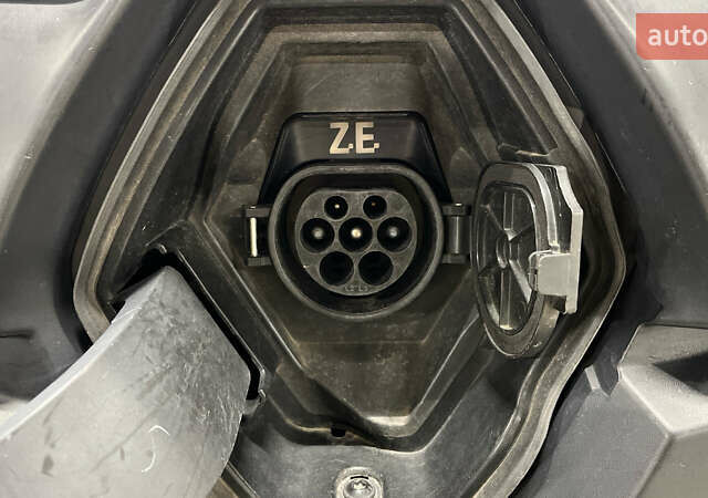 Белый Рено Кенгу, объемом двигателя 0 л и пробегом 27 тыс. км за 13100 $, фото 22 на Automoto.ua