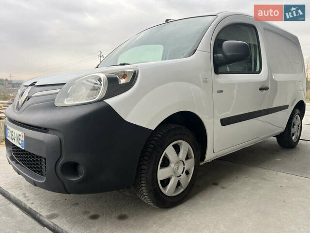 Рено Кєнгу 2018 у Луцьку на Automoto.ua Білий Рено Кєнгу, об'ємом двигуна 0 л та пробігом 20 тис. км за 9700 $, фото 12 на Automoto.ua