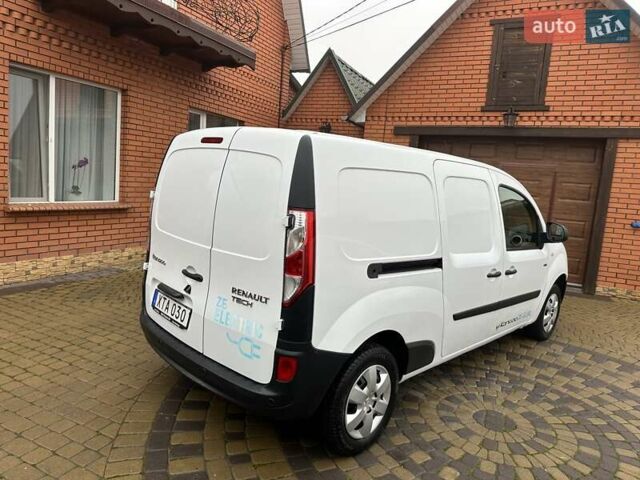 Белый Рено Кенгу, объемом двигателя 0 л и пробегом 25 тыс. км за 12400 $, фото 15 на Automoto.ua