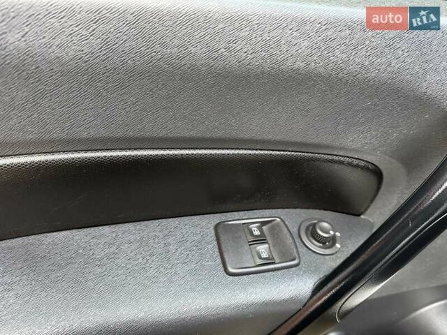 Білий Рено Кєнгу, об'ємом двигуна 0 л та пробігом 27 тис. км за 12800 $, фото 22 на Automoto.ua