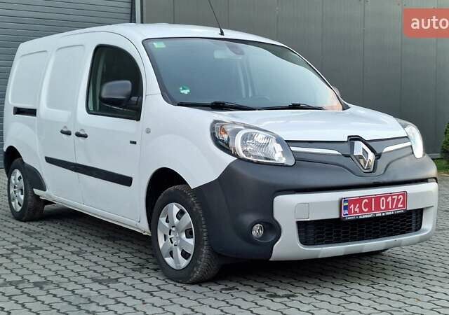 Белый Рено Кенгу, объемом двигателя 0 л и пробегом 92 тыс. км за 9600 $, фото 1 на Automoto.ua