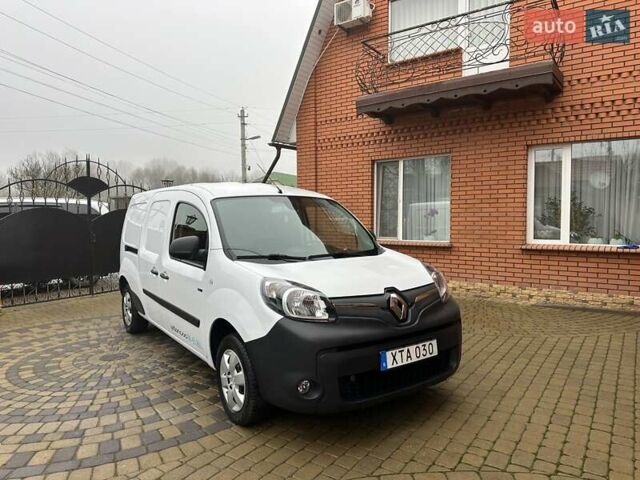 Белый Рено Кенгу, объемом двигателя 0 л и пробегом 25 тыс. км за 12400 $, фото 20 на Automoto.ua
