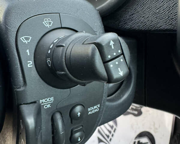 Білий Рено Кєнгу, об'ємом двигуна 0 л та пробігом 51 тис. км за 9800 $, фото 19 на Automoto.ua