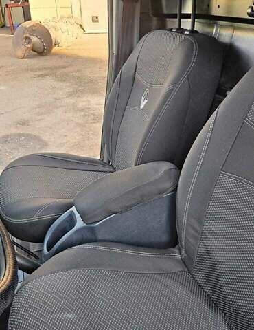 Білий Рено Кєнгу, об'ємом двигуна 1.46 л та пробігом 132 тис. км за 9500 $, фото 13 на Automoto.ua