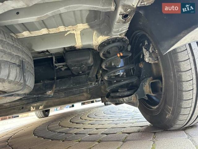 Білий Рено Кєнгу, об'ємом двигуна 0 л та пробігом 37 тис. км за 11700 $, фото 37 на Automoto.ua