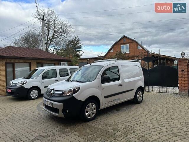 Білий Рено Кєнгу, об'ємом двигуна 0 л та пробігом 37 тис. км за 11700 $, фото 4 на Automoto.ua