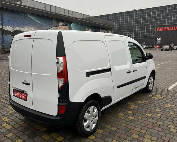 Білий Рено Кєнгу, об'ємом двигуна 0 л та пробігом 39 тис. км за 12499 $, фото 8 на Automoto.ua
