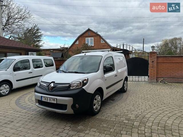 Білий Рено Кєнгу, об'ємом двигуна 0 л та пробігом 37 тис. км за 11700 $, фото 1 на Automoto.ua