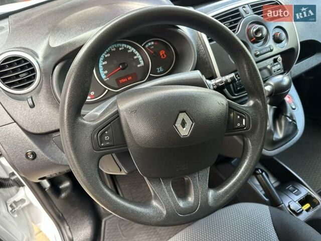 Білий Рено Кєнгу, об'ємом двигуна 0 л та пробігом 37 тис. км за 11700 $, фото 23 на Automoto.ua