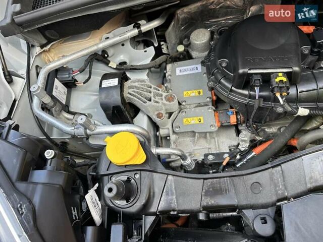 Білий Рено Кєнгу, об'ємом двигуна 0 л та пробігом 37 тис. км за 11700 $, фото 61 на Automoto.ua