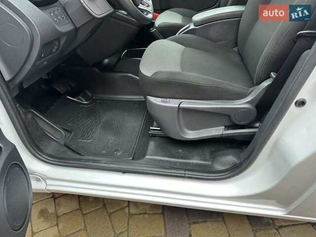 Білий Рено Кєнгу, об'ємом двигуна 0 л та пробігом 21 тис. км за 13400 $, фото 26 на Automoto.ua