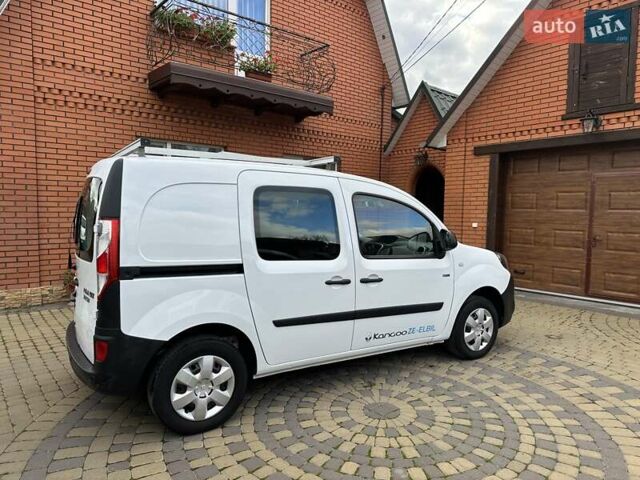 Білий Рено Кєнгу, об'ємом двигуна 0 л та пробігом 37 тис. км за 11700 $, фото 12 на Automoto.ua