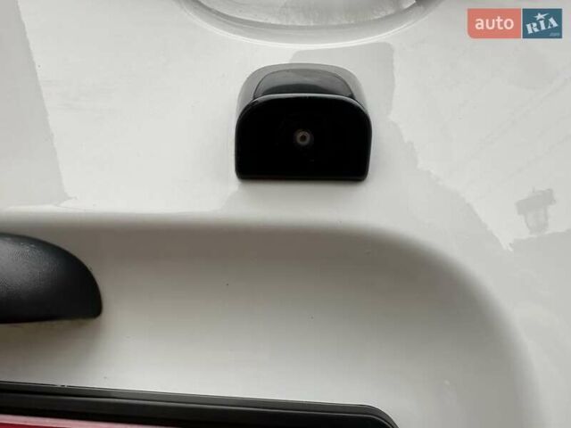 Білий Рено Кєнгу, об'ємом двигуна 0 л та пробігом 21 тис. км за 13400 $, фото 14 на Automoto.ua