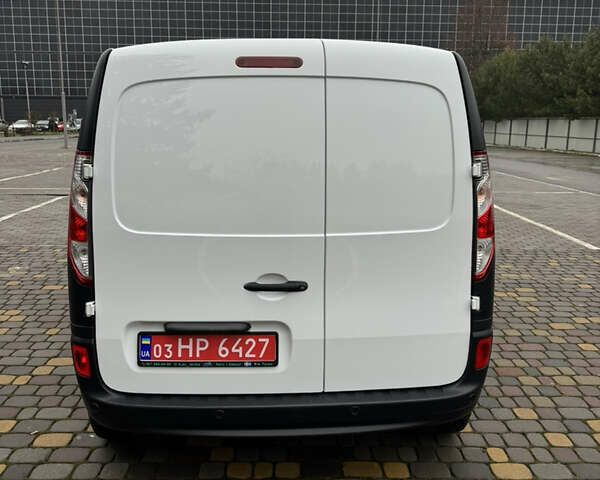 Білий Рено Кєнгу, об'ємом двигуна 0 л та пробігом 39 тис. км за 12499 $, фото 5 на Automoto.ua