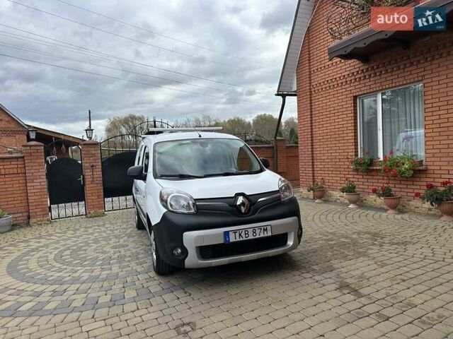Білий Рено Кєнгу, об'ємом двигуна 0 л та пробігом 37 тис. км за 11700 $, фото 2 на Automoto.ua