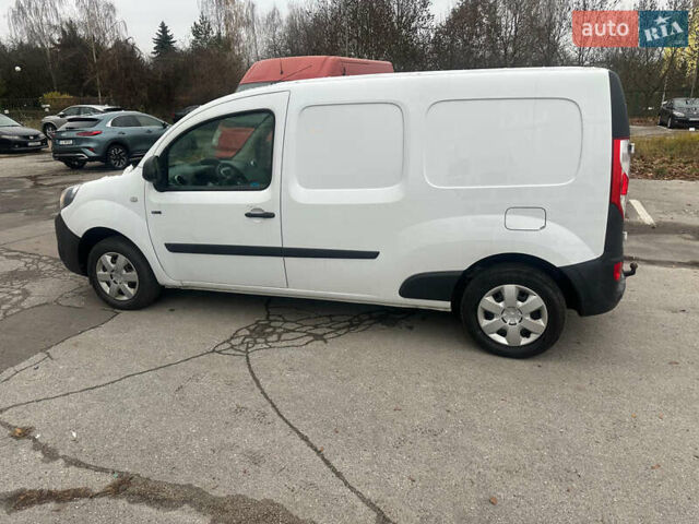 Белый Рено Кенгу, объемом двигателя 0 л и пробегом 69 тыс. км за 11111 $, фото 1 на Automoto.ua