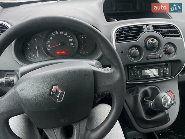Белый Рено Кенгу, объемом двигателя 1.5 л и пробегом 89 тыс. км за 11000 $, фото 9 на Automoto.ua