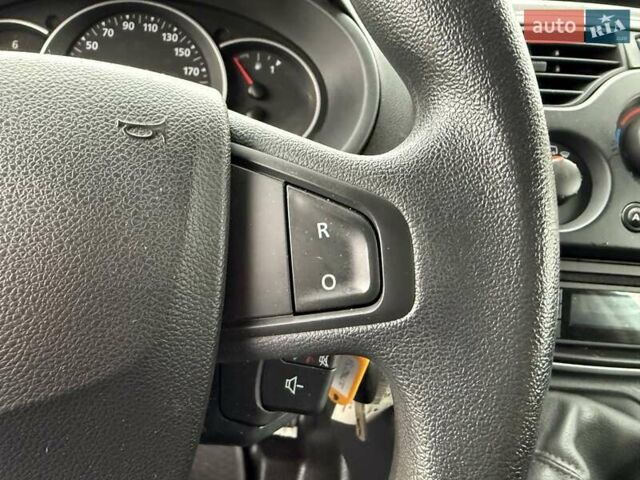 Белый Рено Кенгу, объемом двигателя 15 л и пробегом 195 тыс. км за 11500 $, фото 16 на Automoto.ua